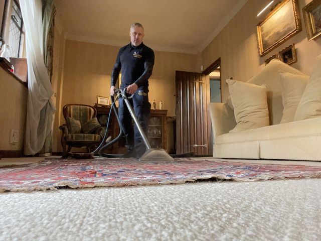 4 Common Queries People Have About Carpet Cleaning in Sunbury